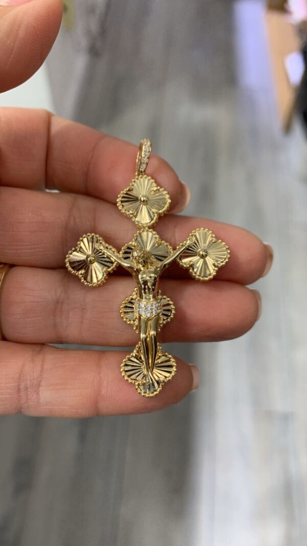 Chain pendant